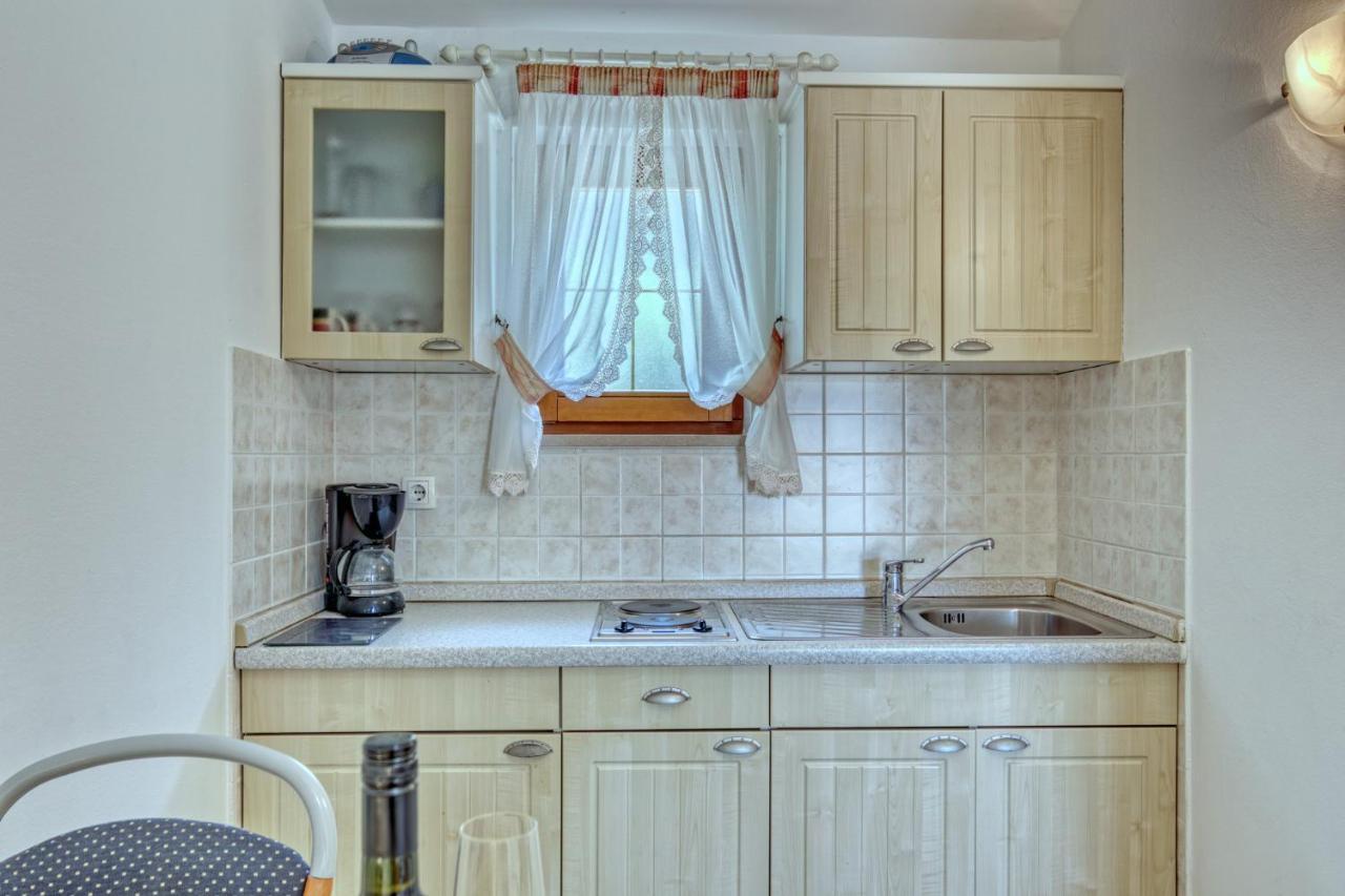 Apartmets Slavica 1644 Banjole Zewnętrze zdjęcie