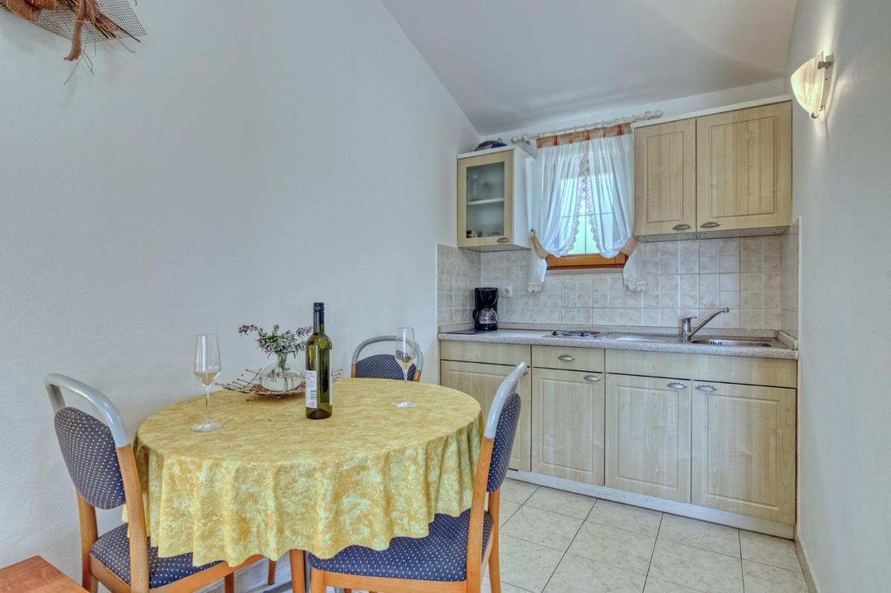 Apartmets Slavica 1644 Banjole Zewnętrze zdjęcie