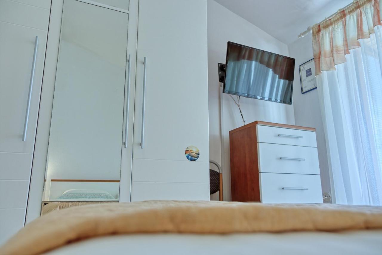 Apartmets Slavica 1644 Banjole Zewnętrze zdjęcie